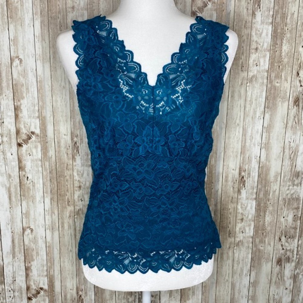 Womens Tesori Lace Sleeveless Blouse size Medium